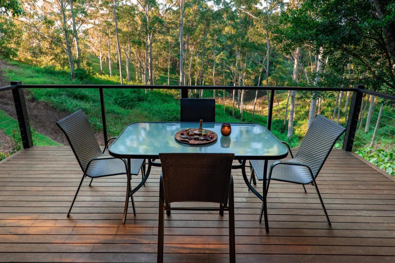Whispering Valley Cottage Retreat Maleny Bagian luar foto