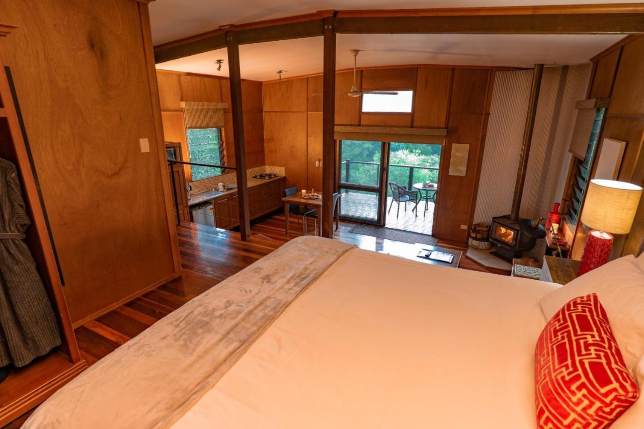 Whispering Valley Cottage Retreat Maleny Bagian luar foto