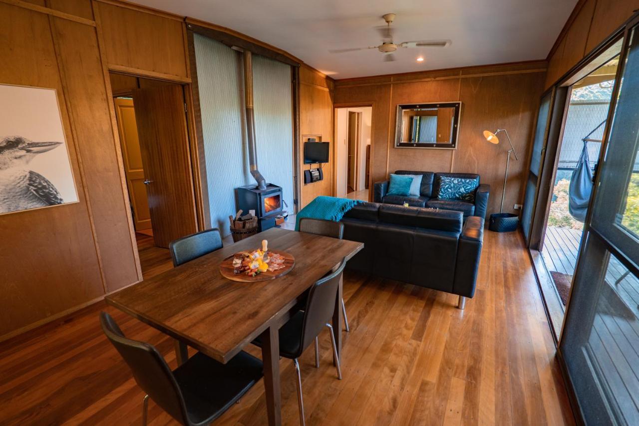 Whispering Valley Cottage Retreat Maleny Bagian luar foto