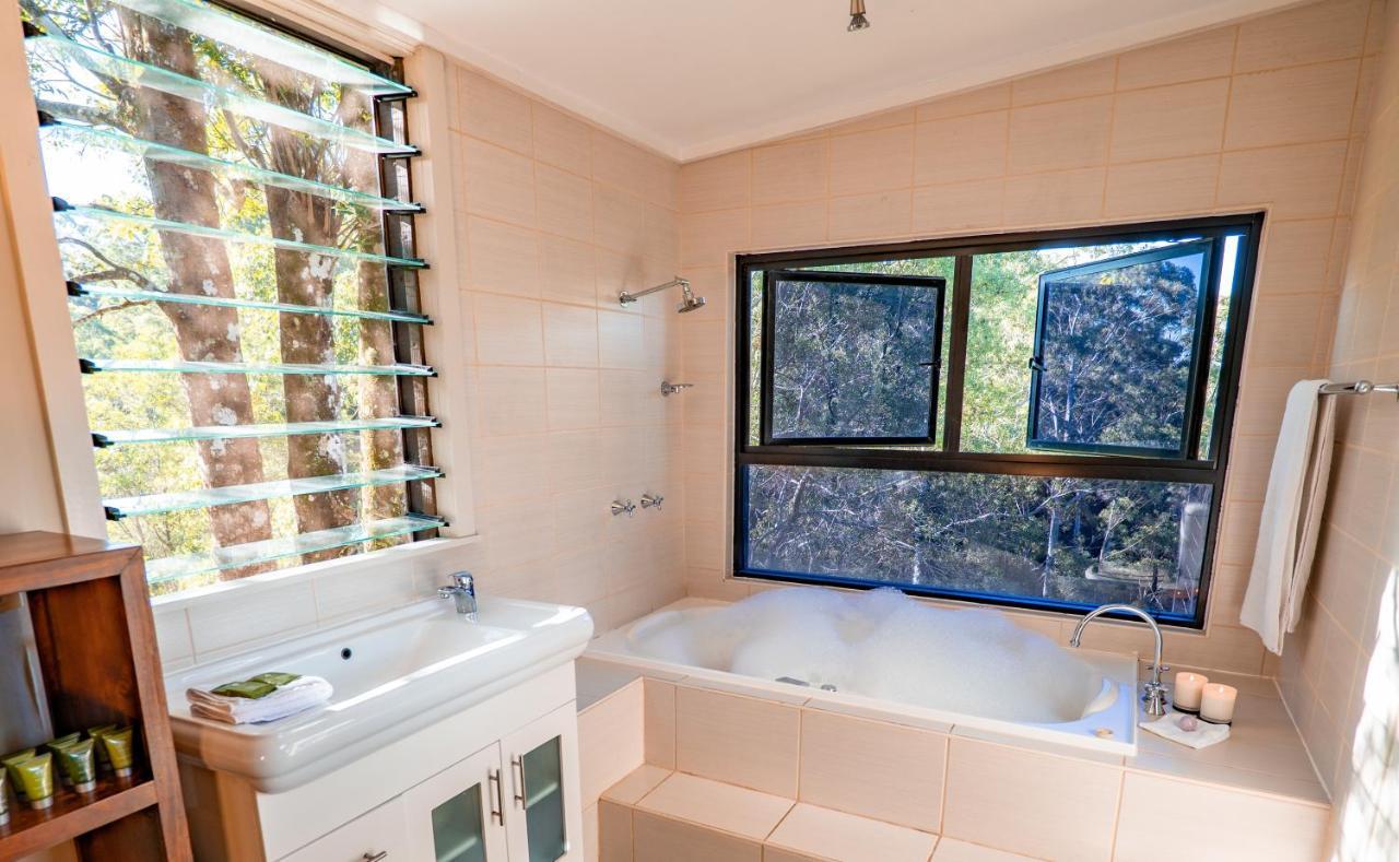 Whispering Valley Cottage Retreat Maleny Bagian luar foto