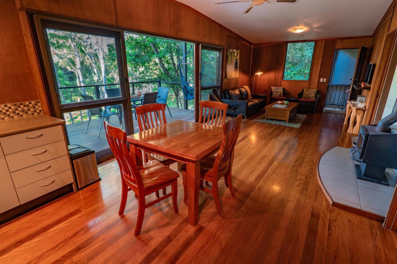 Whispering Valley Cottage Retreat Maleny Bagian luar foto